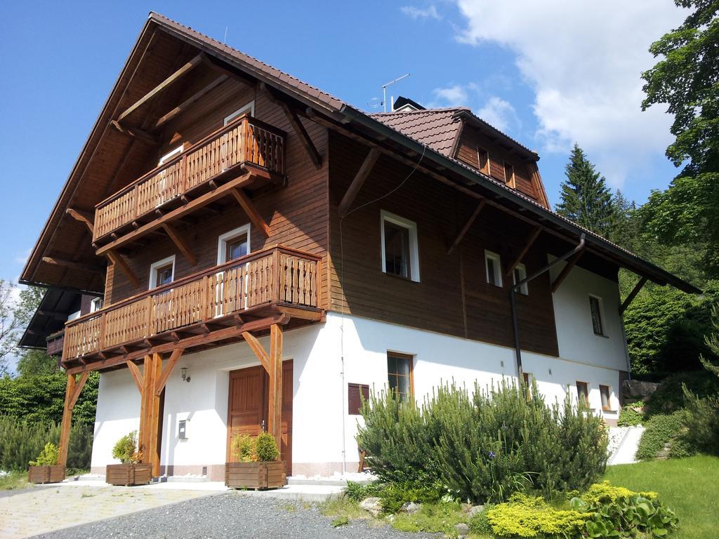 Apartmany Base Camp Железна-Руда Экстерьер фото